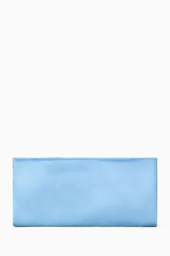 أزرق