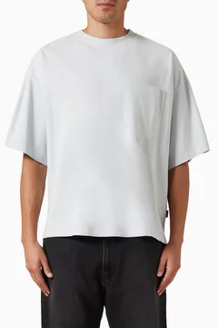 أزرق