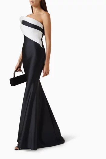 Angle-pleat Bow Gown in Lycra-jersey