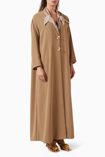 عباية بأزرار