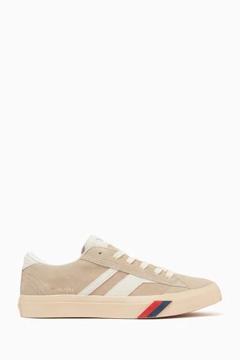 Royal Classic Sneakers in Suede