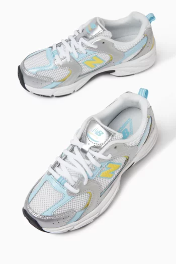 530 Sneakers in Mesh