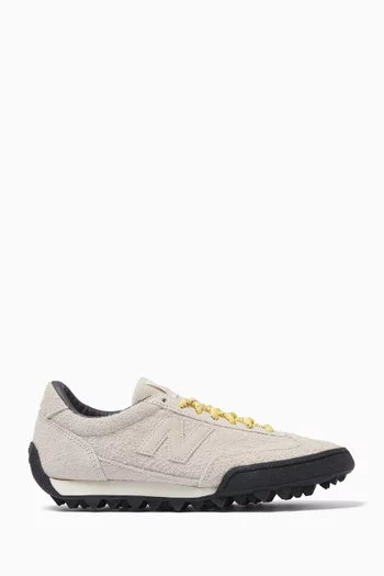 Gator Run Sneakers in Suede
