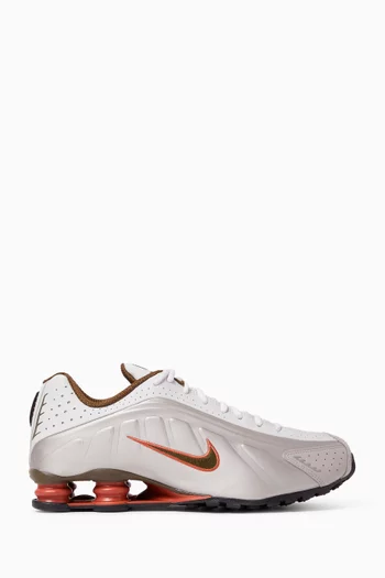 Shox R4 Sneakers