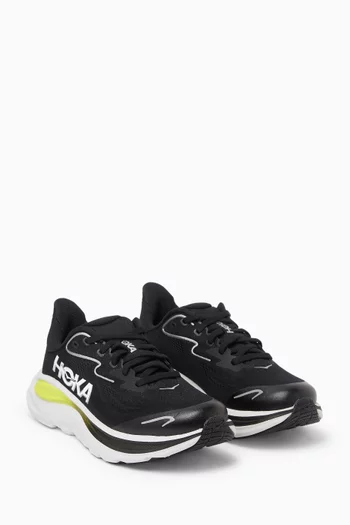 Clifton 10 Sneakers