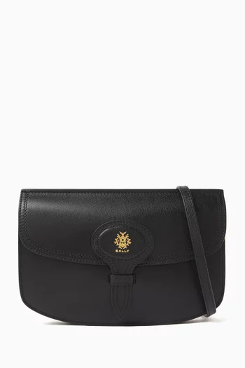 Beckett Shoulder Bag in Leather