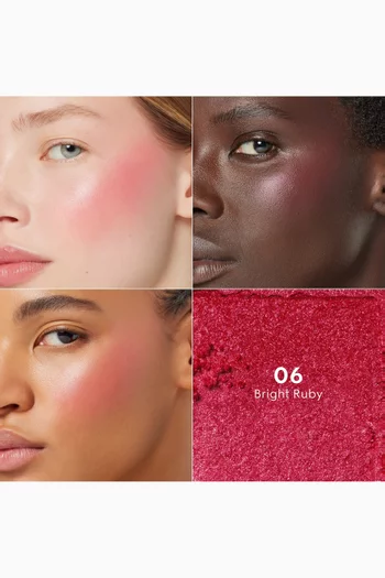 06 Bright Ruby Gucci Glow Blush, 5.5g