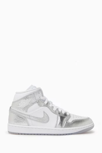 Air Jordan 1 Mid SE Sneakers in Leather