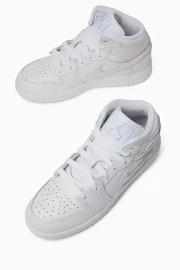 Air Jordan 1 Mid SE Sneakers