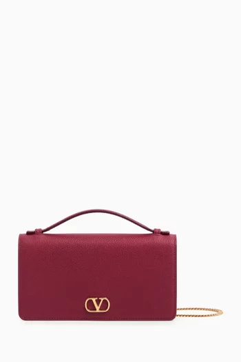 VLOGO Chain Wallet in Grainy Calfskin