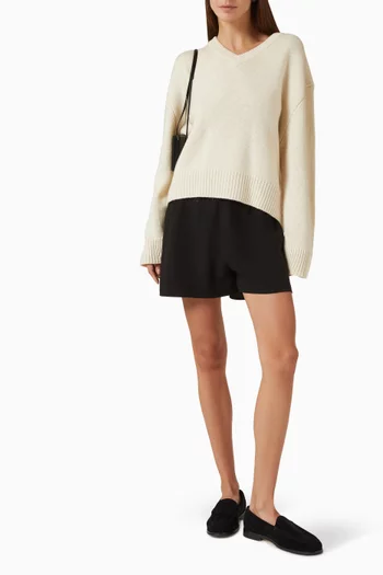 Yara V-neck Sweater in Knit