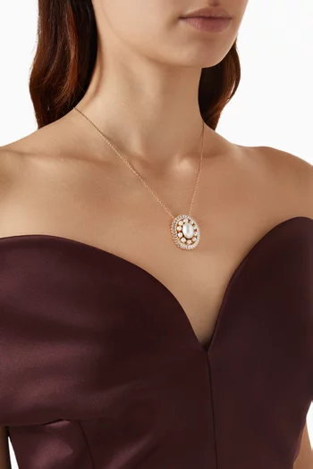 Gem Cluster Pendant Necklace in 18kt Gold-plated Brass