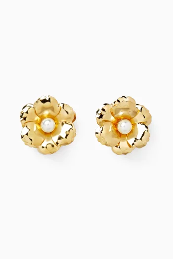 Floral Pearl Stud Earrings in 18kt Gold-plated Brass