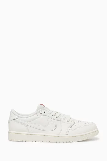 Air Jordan 1 Low SE Sneakers in Leather