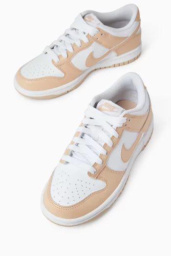 Dunk Low Sneakers