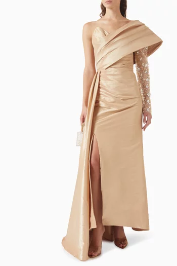 One-shoulder Gown