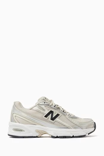 740 Sneakers in Mesh