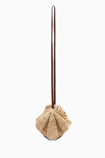 Shell Bag Charm in Raffia & Leather