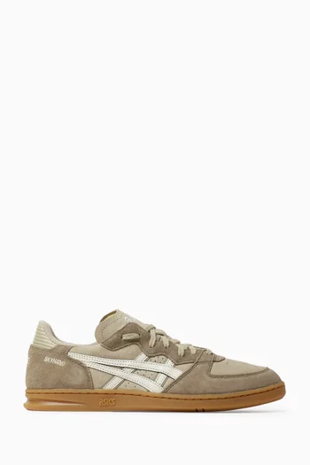 Skyhand OG Sneakers in Suede