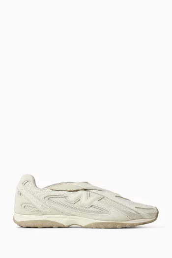 204L Sneakers in Suede