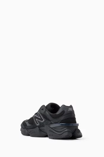 9060 Sneakers in Mesh & Suede
