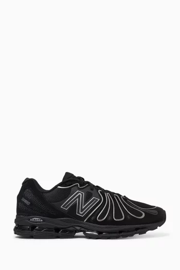 1890 Sneakers