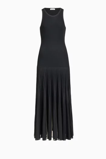 فستان متوسط الطول بتصميم شفاف بطيّات
