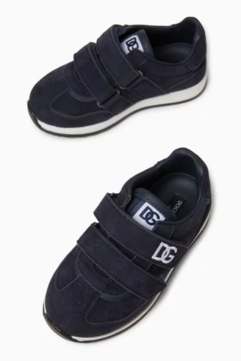 Velcro Sneakers in Suede