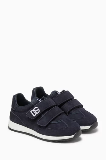 Velcro Sneakers in Suede