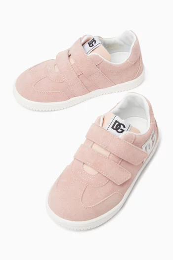 Logo Low-top Sneakers in Suede