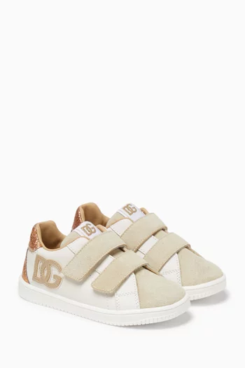 Velcro Sneakers in Suede