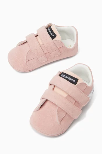 Low-top Sneakers in Suede