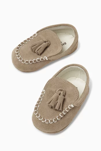 Tasselled Loafers in Suede