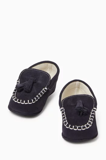 Tasselled Loafers in Suede