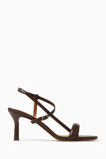 Fivela Sandals in Leather