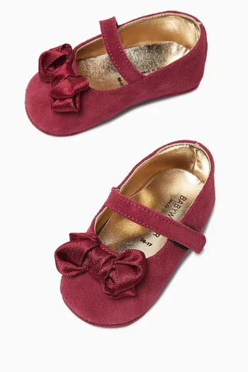 Bow-Embellished Ballerina Flats in Suede