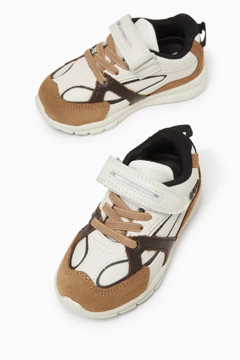 Velcro-strap Sneakers in Mesh & Cow Leather
