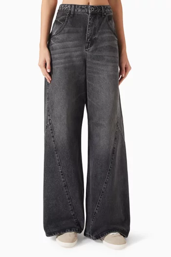 Wide-leg Jeans in Rigid Denim