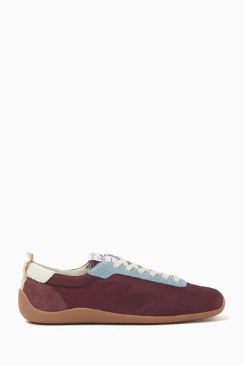 Striker Low-top Sneakers