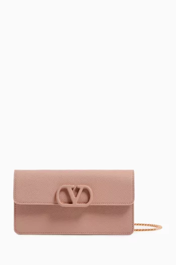 VLogo Signature Wallet with Chain in Grainy Calfskin