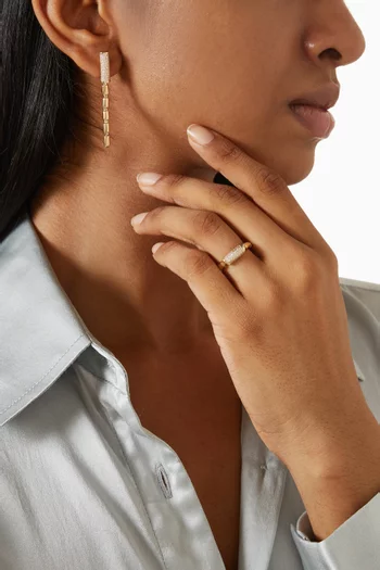 Iteru Diamond Ring in 18kt Gold