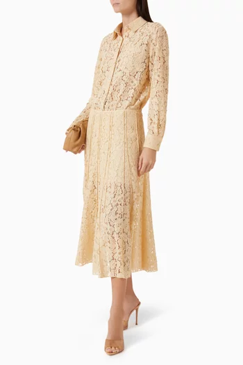 Point-collar Shirt in Lace