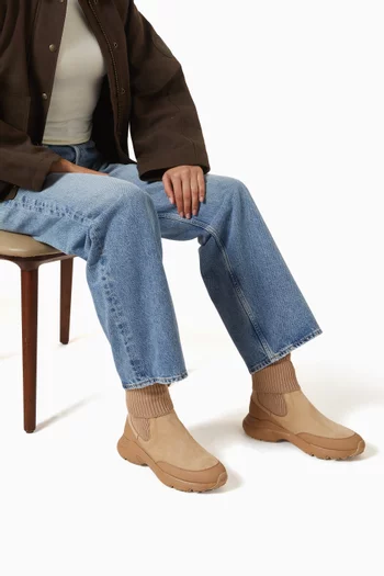 Chelsea Boots in Nubuck & Knit