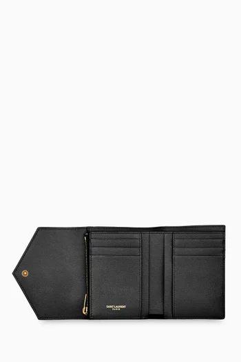 Cassandre Tri-fold Wallet in Matelassé Grain de Poudre Leather