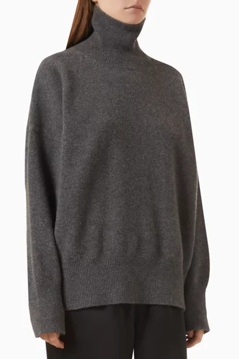 Classic Turtleneck Sweater in Wool