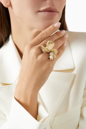 Wave Pearl Ring in Brass