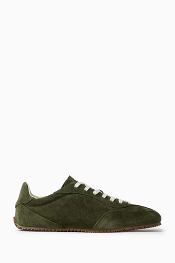 Daze Runner Sneakers in Suede