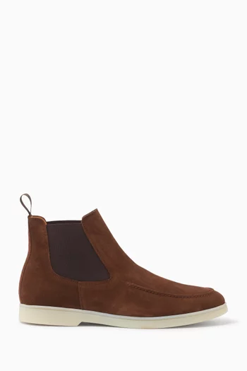 City Chelsea Boots in Oiled Suede