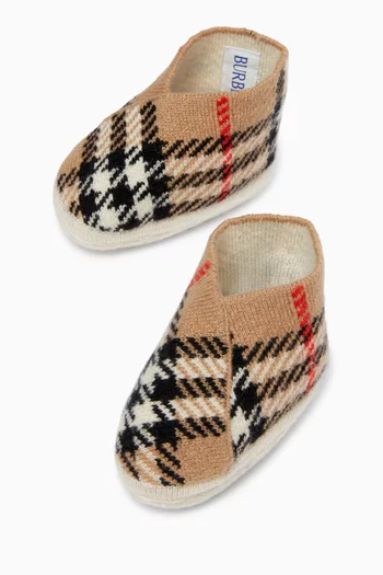 Quinton Knitted Booties