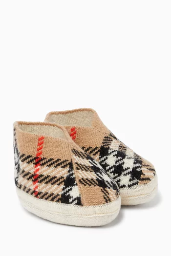 Quinton Knitted Booties
